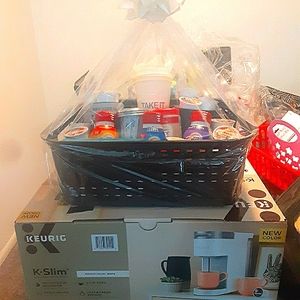 New Keurig Gift Set/Basket